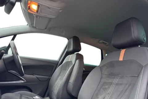 BW21WVU Vauxhall Crossland 1.2 Turbo [130] Ultimate Nav 5dr Auto Thumbnail #16