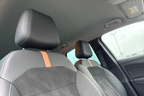 BW21WVU Vauxhall Crossland 1.2 Turbo [130] Ultimate Nav 5dr Auto Thumbnail #24