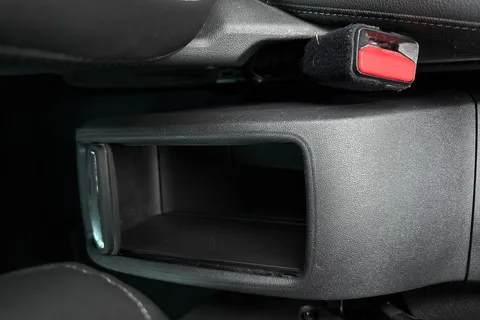 BW21WVU Vauxhall Crossland 1.2 Turbo [130] Ultimate Nav 5dr Auto Thumbnail #58