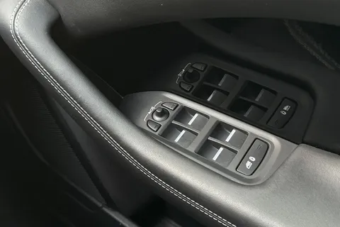 KP73BXA Jaguar I-Pace 294kW EV400 R-Dynamic HSE Black 90kWh 5dr Auto Thumbnail #38