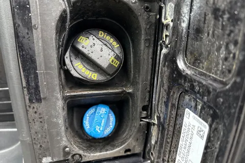 DE74JMV Volkswagen Transporter 2.0 TDI 110 Highline Van Thumbnail #24