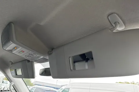 DE74JMV Volkswagen Transporter 2.0 TDI 110 Highline Van Thumbnail #45