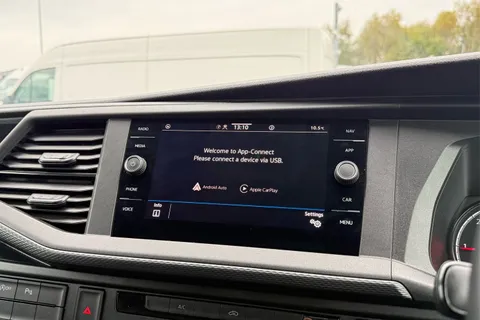 DE74JMV Volkswagen Transporter 2.0 TDI 110 Highline Van Thumbnail #51