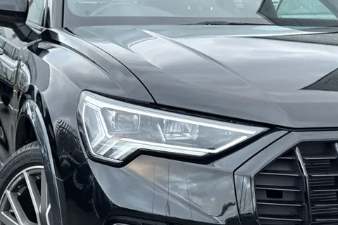 PX75YVO Audi Q3 Black Edition 35 TFSI 150 PS S tronic Thumbnail #9