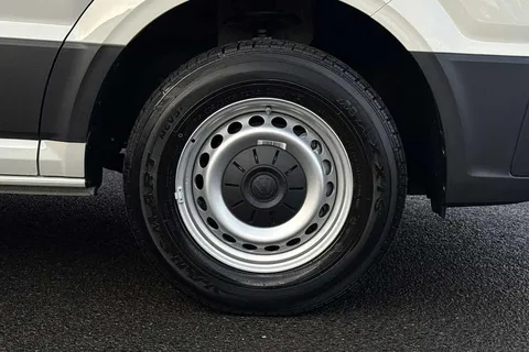 BT75EMF Volkswagen Crafter 2.0 TDI 177PS Commerce Plus High Roof Auto-Twin Slider Thumbnail #5