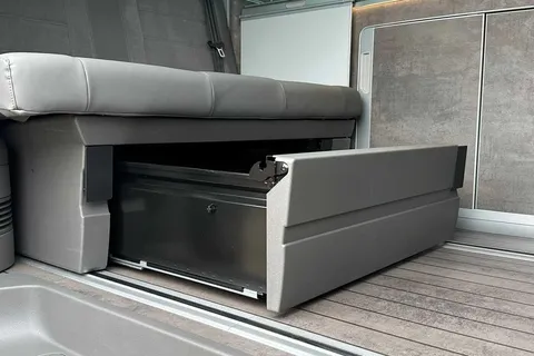 VU23MXO Volkswagen California 2.0 TDI Ocean 204 4dr 4MOTION 4X4 DSG-Great Spec! Thumbnail #55