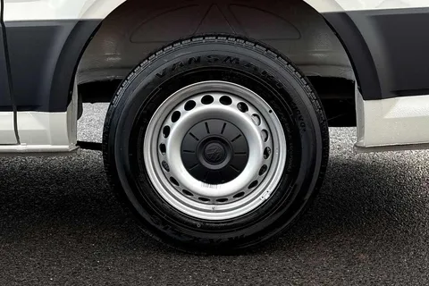 BT75EMF Volkswagen Crafter 2.0 TDI 177PS Commerce Plus High Roof Auto-Twin Slider Thumbnail #22