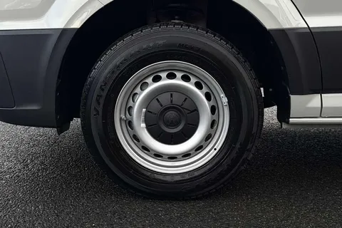 BT75EMF Volkswagen Crafter 2.0 TDI 177PS Commerce Plus High Roof Auto-Twin Slider Thumbnail #23