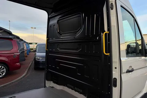 BT75EMF Volkswagen Crafter 2.0 TDI 177PS Commerce Plus High Roof Auto-Twin Slider Thumbnail #47