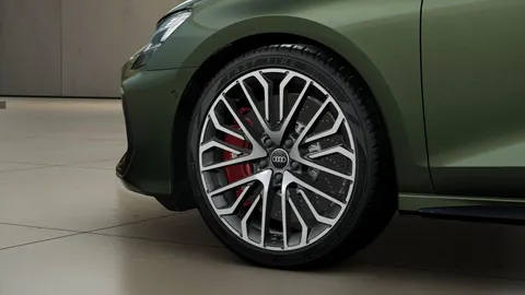  Audi S3 2.0 TFSI Black Edition Sportback S Tronic quattro Euro 6 (s/s) 5dr Thumbnail #4