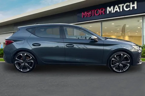 YC73WVU CUPRA Leon 1.4 eHybrid VZ2 5dr DSG Thumbnail #3