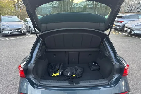 YC73WVU CUPRA Leon 1.4 eHybrid VZ2 5dr DSG Thumbnail #10