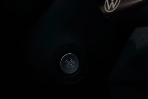 DC75EAA Volkswagen Crafter CR35 Single cab Dropside LWB 163 PS 2.0 TDI 6sp Manual RWD Thumbnail #32