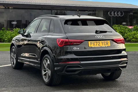 PX72YCR Audi Q3 Black Edition 40 TDI quattro 200 PS S tronic Thumbnail #3