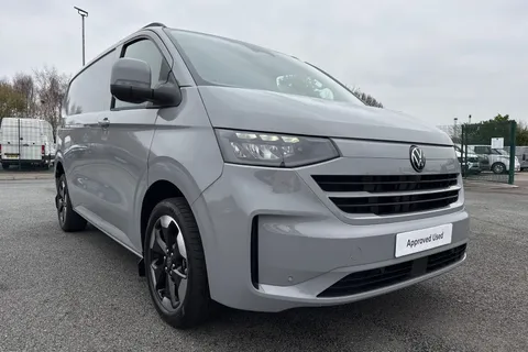 DC75FKU Volkswagen Transporter T28 Panel Van Commerce Pro SWB 150 PS 2.0 TDI 8sp Automatic Thumbnail #8