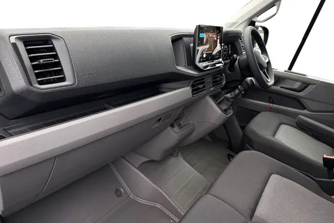 MF75FCM Volkswagen Crafter CR35 Panel van Commerce Plus LWB 140 PS 2.0 TDI 6sp Manual FWD Thumbnail #9