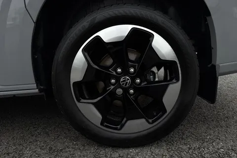 DC75FKU Volkswagen Transporter T28 Panel Van Commerce Pro SWB 150 PS 2.0 TDI 8sp Automatic Thumbnail #11