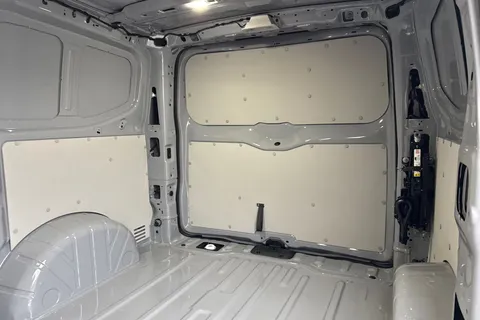 DC75FKU Volkswagen Transporter T28 Panel Van Commerce Pro SWB 150 PS 2.0 TDI 8sp Automatic Thumbnail #18
