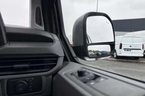 DC75FKU Volkswagen Transporter T28 Panel Van Commerce Pro SWB 150 PS 2.0 TDI 8sp Automatic Thumbnail #20