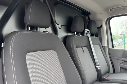 DC75FKU Volkswagen Transporter T28 Panel Van Commerce Pro SWB 150 PS 2.0 TDI 8sp Automatic Thumbnail #23