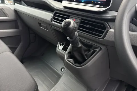 MF75FCM Volkswagen Crafter CR35 Panel van Commerce Plus LWB 140 PS 2.0 TDI 6sp Manual FWD Thumbnail #20