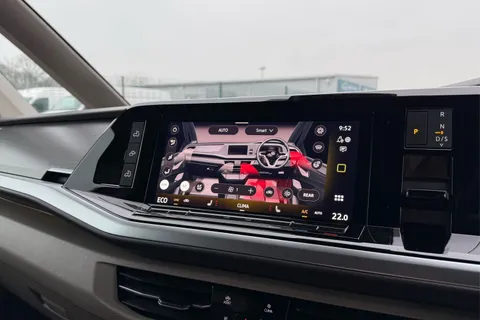 DG25EWT Volkswagen California 1.5 TSI eHybrid Ocean 5dr 4MOTION DSG Thumbnail #23