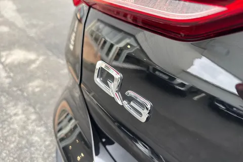 PX72YCR Audi Q3 Black Edition 40 TDI quattro 200 PS S tronic Thumbnail #27