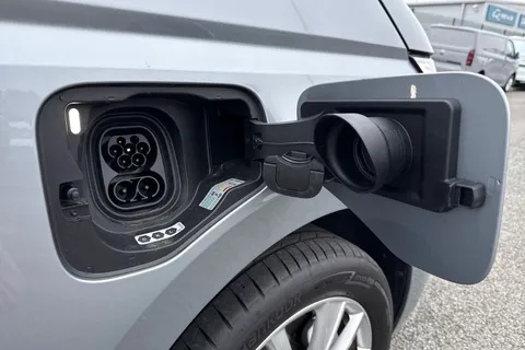 DG25EWT Volkswagen California 1.5 TSI eHybrid Ocean 5dr 4MOTION DSG Thumbnail #26