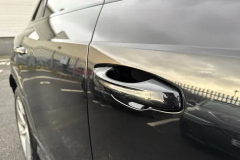 PX72YCR Audi Q3 Black Edition 40 TDI quattro 200 PS S tronic Thumbnail #31