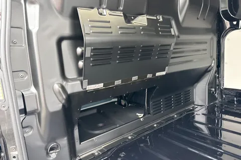 DC75FVM Volkswagen Transporter T28 Panel Van Commerce Pro SWB 150 PS 2.0 TDI 6sp Manual -  Delivery Miles Thumbnail #31