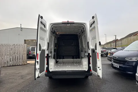 MF75FCX Volkswagen Crafter 2.0 TDI 140PS Commerce High Roof Van Auto Thumbnail #31