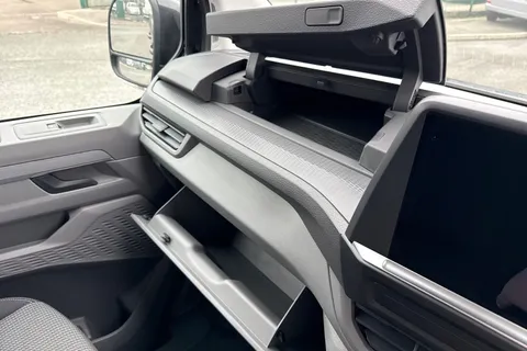 DC75FVM Volkswagen Transporter T28 Panel Van Commerce Pro SWB 150 PS 2.0 TDI 6sp Manual -  Delivery Miles Thumbnail #32