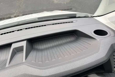 MF75FCX Volkswagen Crafter 2.0 TDI 140PS Commerce High Roof Van Auto Thumbnail #34