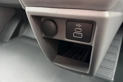 DC75FVM Volkswagen Transporter T28 Panel Van Commerce Pro SWB 150 PS 2.0 TDI 6sp Manual -  Delivery Miles Thumbnail #37