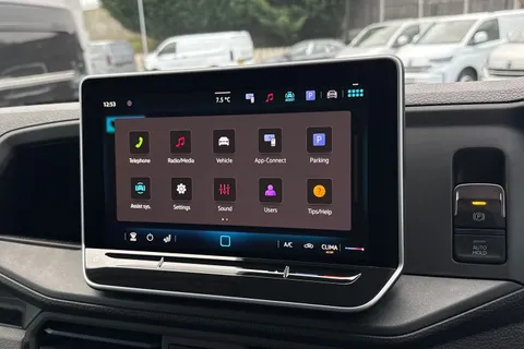 MF75FCM Volkswagen Crafter CR35 Panel van Commerce Plus LWB 140 PS 2.0 TDI 6sp Manual FWD Thumbnail #36