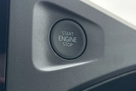 DC75FVM Volkswagen Transporter T28 Panel Van Commerce Pro SWB 150 PS 2.0 TDI 6sp Manual -  Delivery Miles Thumbnail #38