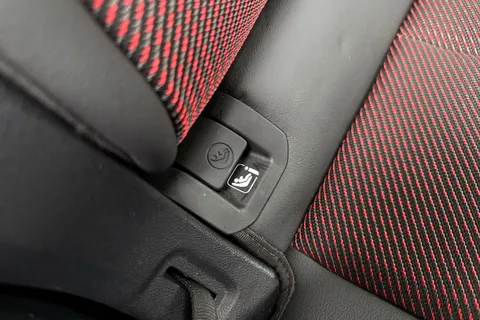 PX72YCR Audi Q3 Black Edition 40 TDI quattro 200 PS S tronic Thumbnail #42