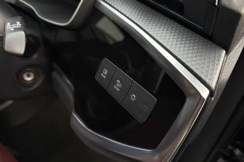 PX72YCR Audi Q3 Black Edition 40 TDI quattro 200 PS S tronic Thumbnail #44