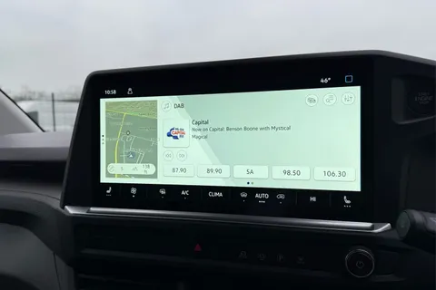 DC75FKU Volkswagen Transporter T28 Panel Van Commerce Pro SWB 150 PS 2.0 TDI 8sp Automatic Thumbnail #44