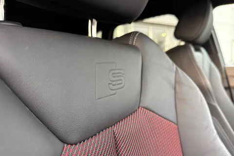 PX72YCR Audi Q3 Black Edition 40 TDI quattro 200 PS S tronic Thumbnail #47