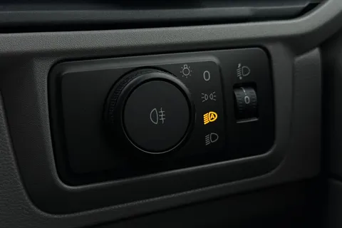 DC75FVM Volkswagen Transporter T28 Panel Van Commerce Pro SWB 150 PS 2.0 TDI 6sp Manual -  Delivery Miles Thumbnail #44