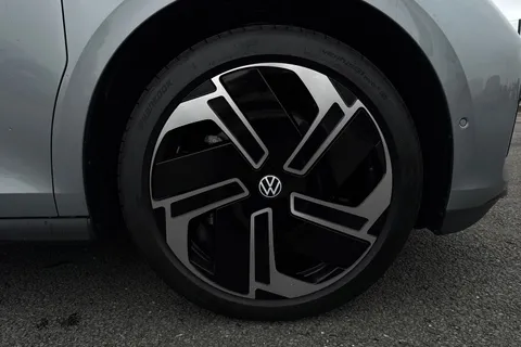 DF75ZNR Volkswagen ID. Buzz GTX SWB 340 PS 79 kWh Pro Electric Automatic - Heat Pump Thumbnail #9