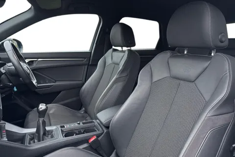 WR22USW Audi Q3 Black Edition 35 TFSI  150 PS 6-speed Thumbnail #17