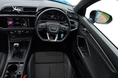 WR22USW Audi Q3 Black Edition 35 TFSI  150 PS 6-speed Thumbnail #19