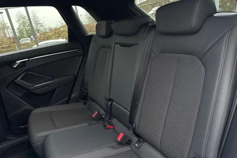 WR22USW Audi Q3 Black Edition 35 TFSI  150 PS 6-speed Thumbnail #20