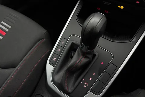 KS21PPV SEAT Arona 1.0 TSI FR DSG Euro 6 (s/s) 5dr Thumbnail #23