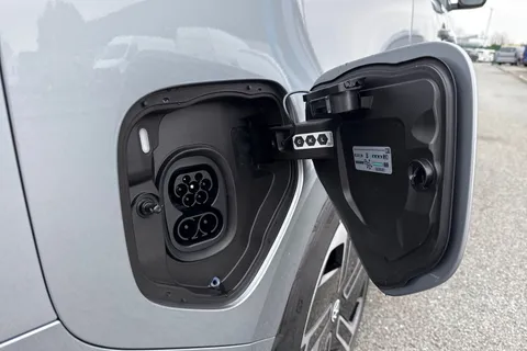 DF75ZNR Volkswagen ID. Buzz GTX SWB 340 PS 79 kWh Pro Electric Automatic - Heat Pump Thumbnail #24