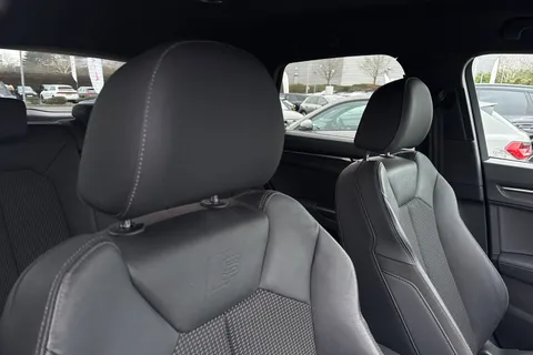 WR22USW Audi Q3 Black Edition 35 TFSI  150 PS 6-speed Thumbnail #25