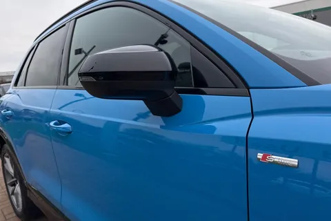 WR22USW Audi Q3 Black Edition 35 TFSI  150 PS 6-speed Thumbnail #28