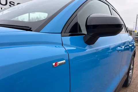 WR22USW Audi Q3 Black Edition 35 TFSI  150 PS 6-speed Thumbnail #31